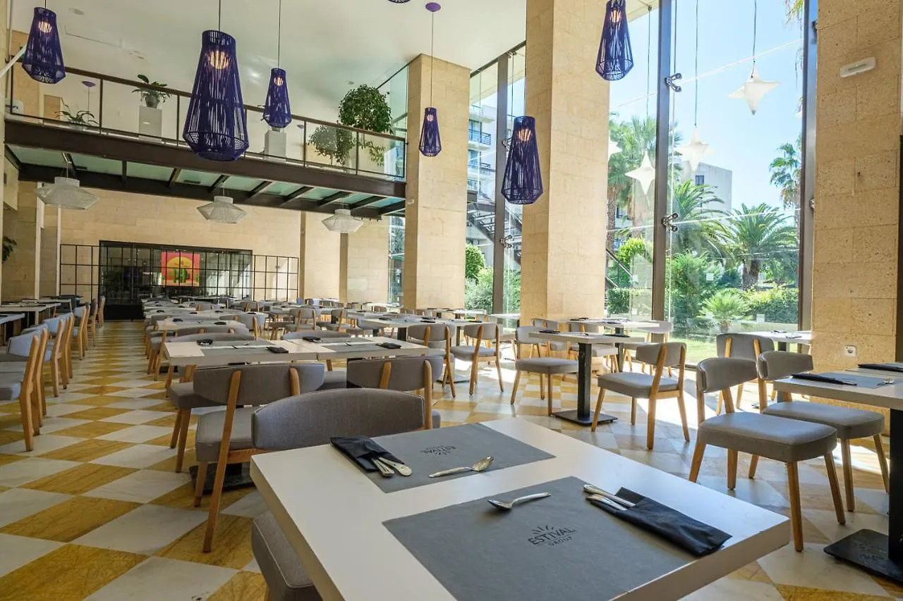 Estival Islantilla 4*,
